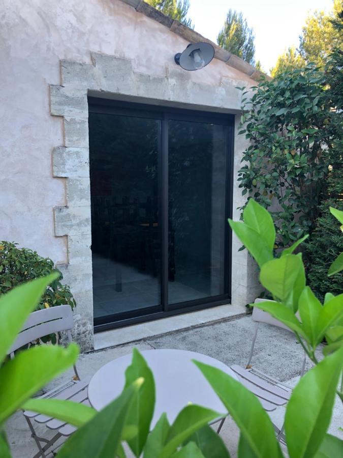 Apartement Les Alpilles Eygalières Extérieur photo